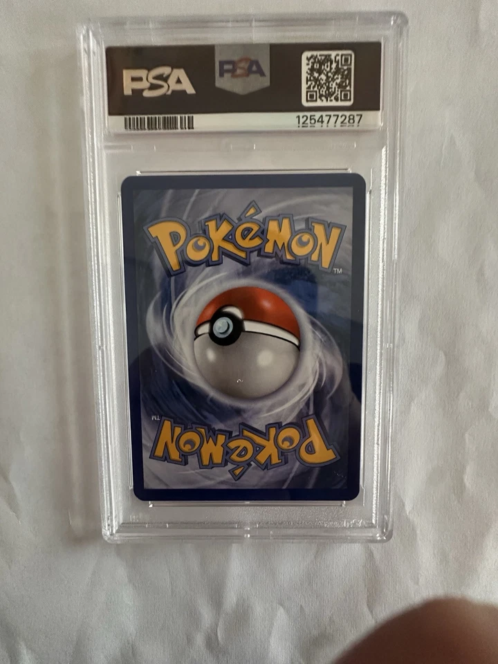 Reshiram (Full Art) RC22/RC25 Legendary Treasures: Radiant Collection Holo - Image 2 of 2