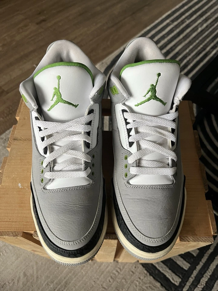 Talla 8 - Air Jordan 3 Retro Clorofila Foto 4 de 4