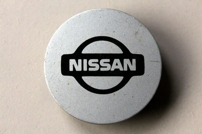 Moyeu de couvercle de centre de roue en alliage d'argent Rare Classic OE NISSAN - Photo 1/4