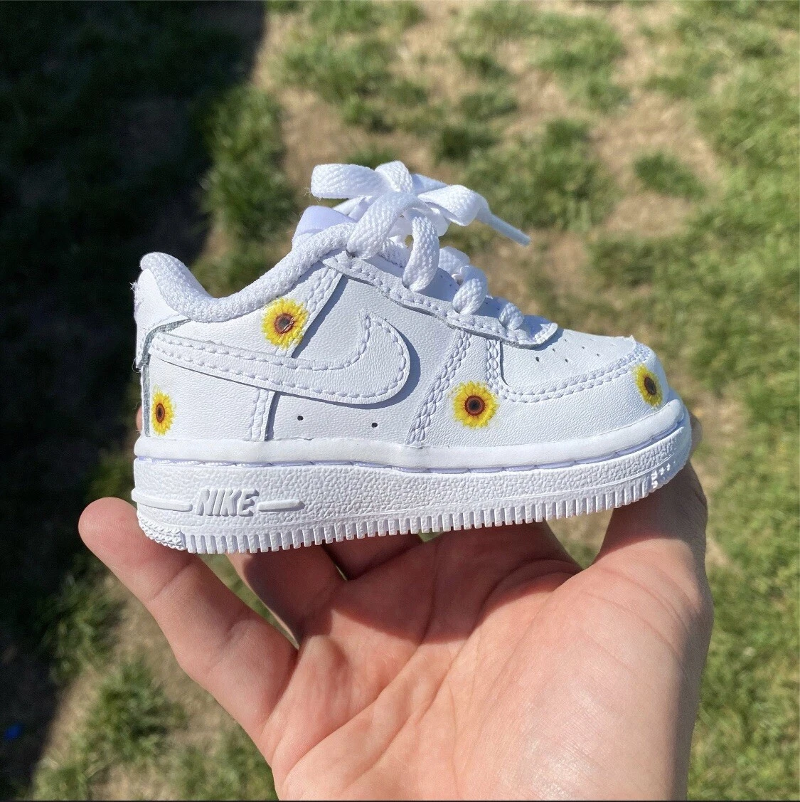 Gevoel van schuld Hoelahoep toernooi Sunflower Toddler Custom Nike Air Force 1 Trainers Kids Size 1.5 - 9.5  Unisex | eBay