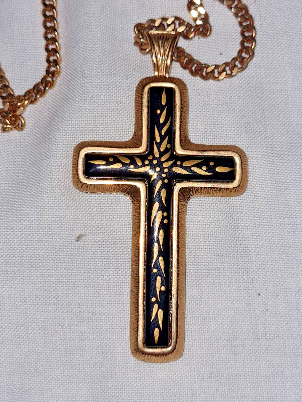 VTG Sarah Coventry 18K Gold Leaf Mythology Cross Pendant & Necklace Ltd Ed 1978