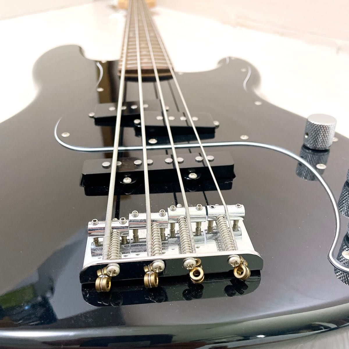 Fender Precision Bass 4弦 Fender Precision Bass 4-String Electric Guitar - Black for