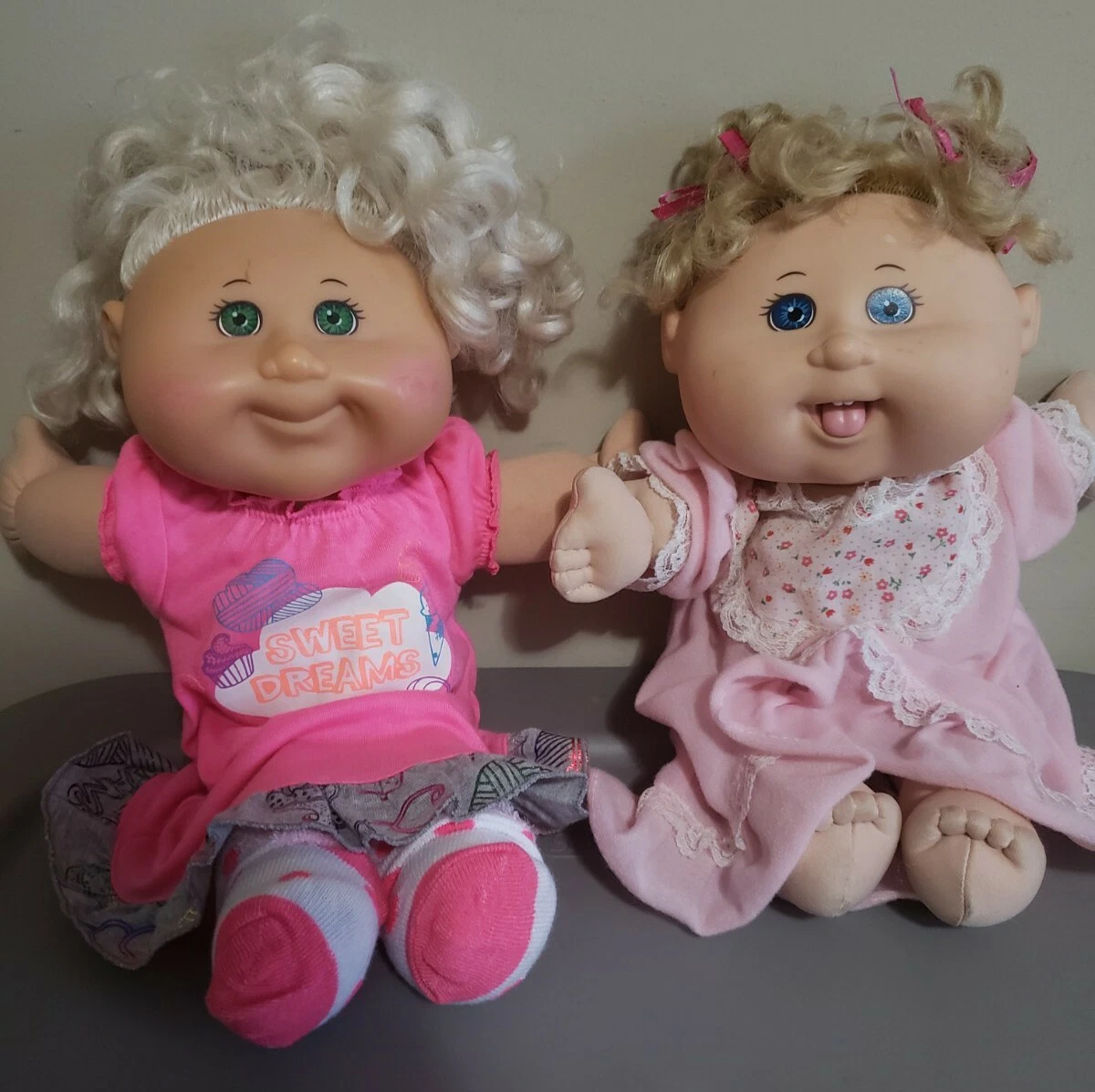 Lot 2 Cabbage Patch Kids Slumber Party Bed Head Babies Cornsilk