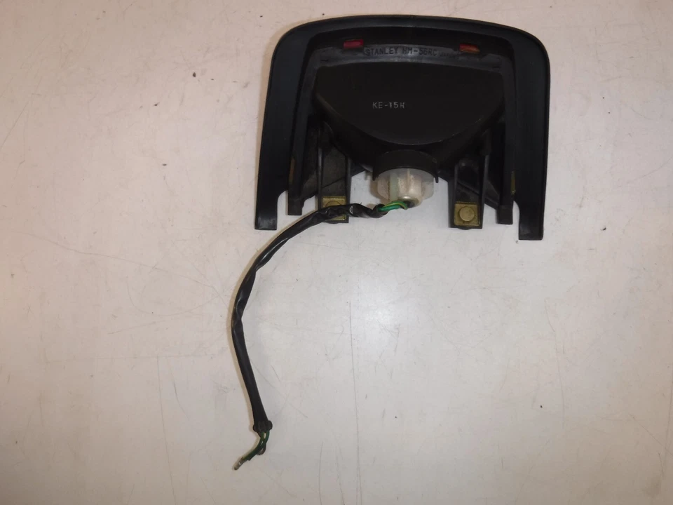 1985 HONDA V65 MAGNA LANTERNA TRASEIRA DE FREIO TRASEIRA FABRICANTE DE EQUIPAMENTO ORIGINAL - Imagem 4 de 4