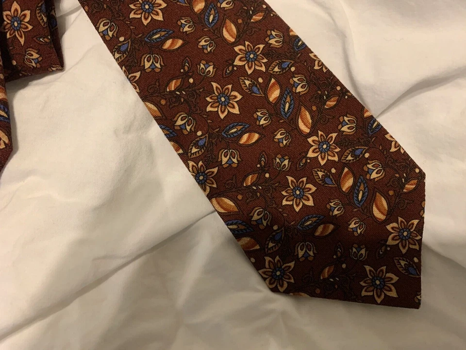 Corbata KITON Napoli 100% lana hecha a mano en Italia Foto 3 de 4