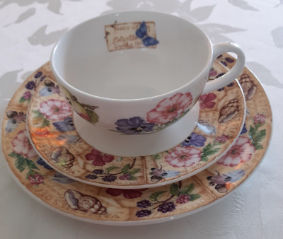 2 ''CROWN TRENT'' FINE  CHINA PORZELLAN TEETASSE mit Unterteller und Kuchentelle S