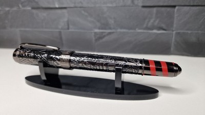 Hochwertiger Rollerball aus Metall   aufwendig graviert   massiv & elegant