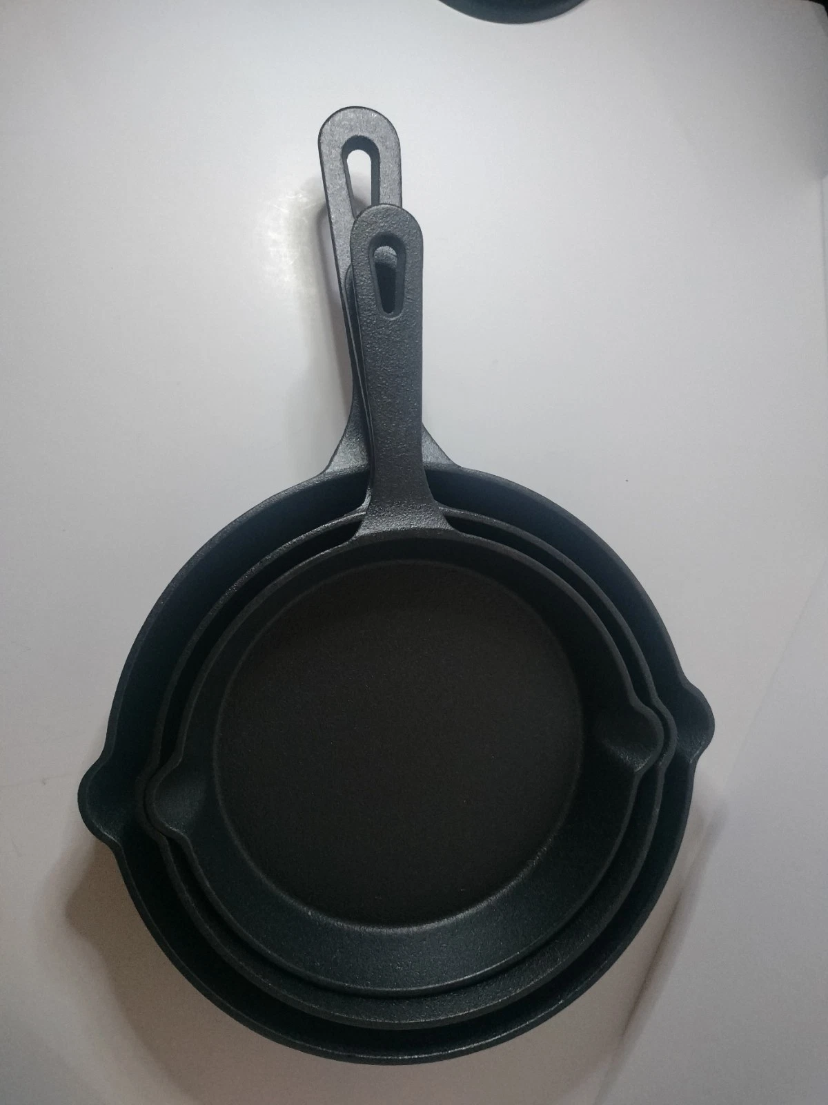 Lot of 3 Cast Iron Skillets 7” 8” 9” Mini Fry Pans Camping Kitchen Cookware
Opens in a new window or