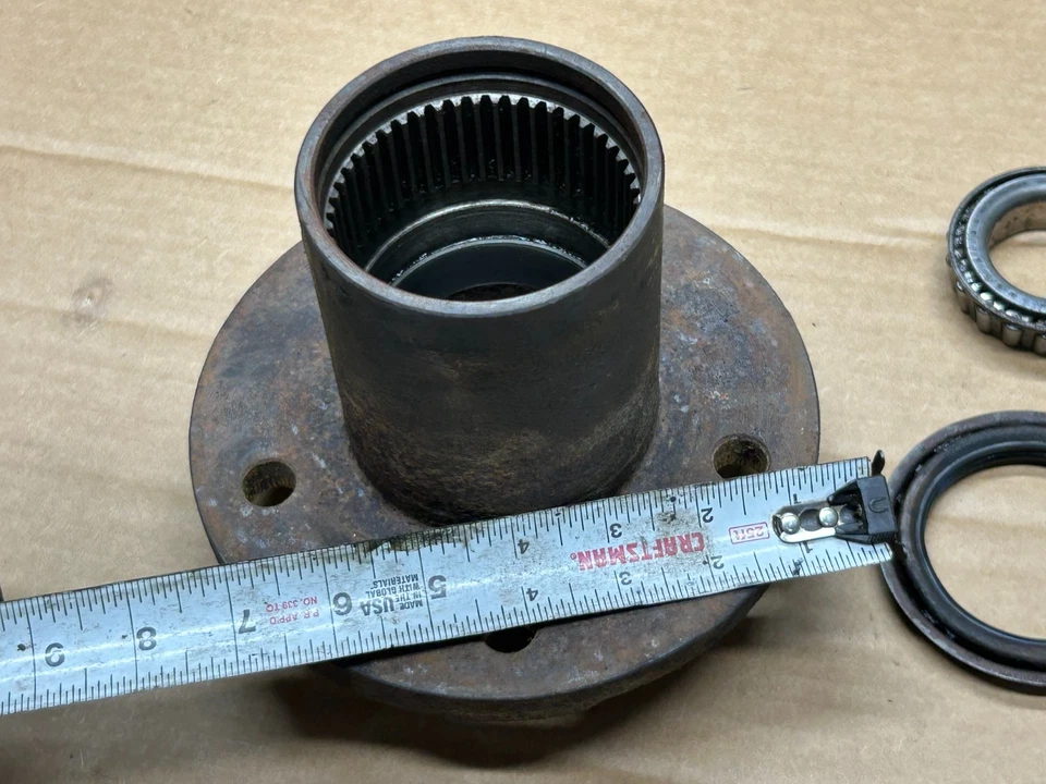 80-93 Dodge D-150 W-150 - 4x4 Dana 44 Front Wheel Hub 5 Lug 5 x 5.5 Bolt Pattern - Image 4 of 4