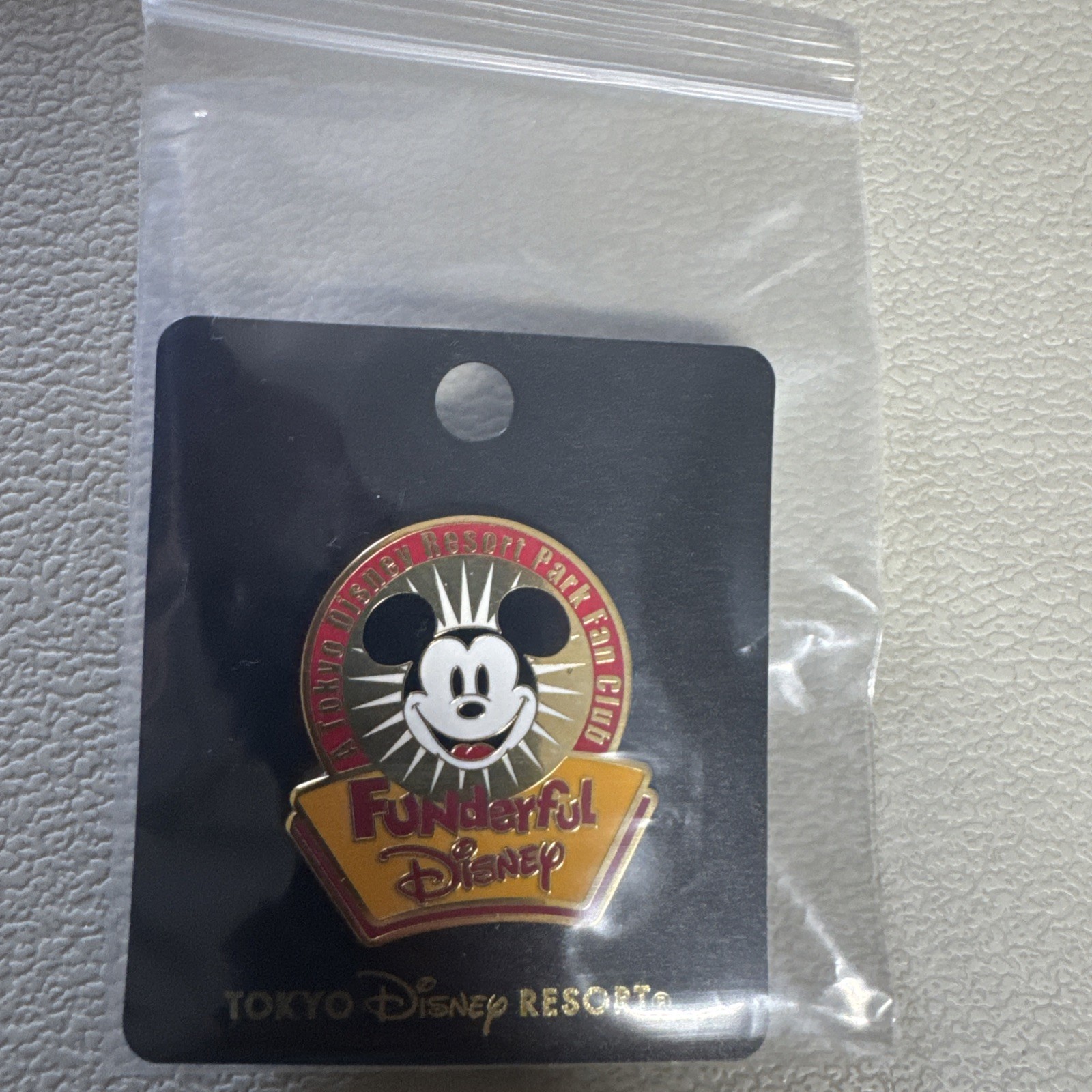 Fantastic Disney Mickey Pin Badge Tokyo Disney Resort TDR Funderful Disney (C5)