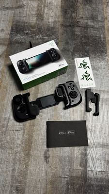 Razer Kishi Smartphone Controller für iPhone (Lightning Anschluss)- Schwarz