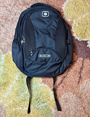 OGIO Black Sling Backpack Crossbody, Zip Closure, Padded, Adjustable Strap NEW