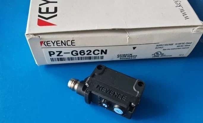 NEW KEYENCE PZ-G62CN Proximity Sensor