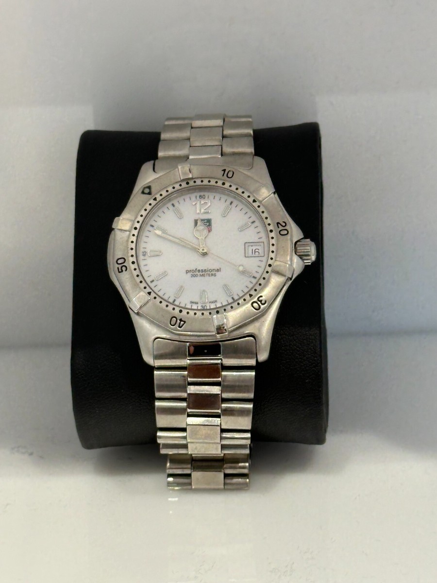 Tag Heuer 2000 WK1111-0 Classic Professional 39mm Watch