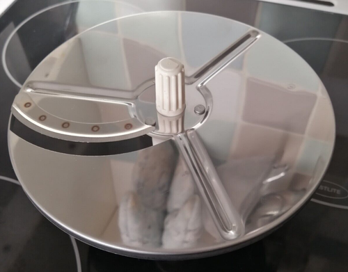 Toshiba Küchenmaschine TFP-1200 ERSATZSCHEIBE SCHNEIDERSCHEIBE – ERSATZTEIL nie benutzt Toshiba Küchenmaschine TFP-1200 ERSATZSCHEIBE SCHNEIDERSCHEIBE – ERSATZTEIL nie benutzt