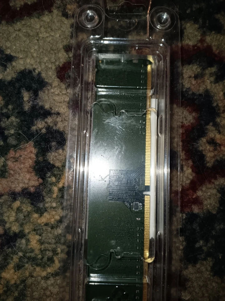 Crucial 8GB (1 x 8GB) PC4-17000 (DDR4-2133) Memory (CT8G4DFS8213) 1 Dimm - Image 3 of 4