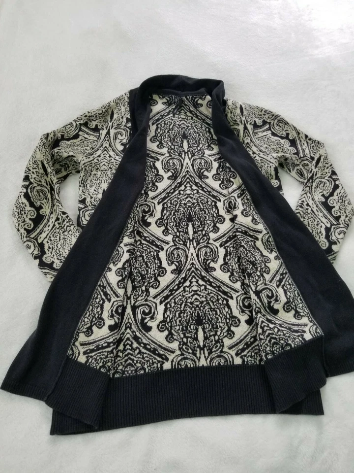 Top cárdigan para mujer Maurices tejido abierto cachemira ribete negro talla M manga larga Foto 4 de 4