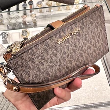 Michael Kors Jet Set Travel Double Zip Wristlet Wallet Luggage Brown