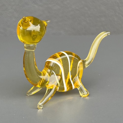 Yellow Glass Cat Figurine | Handcrafted Unique Feline Sculpture | Glass Cat Gift - Picture 7 of 9