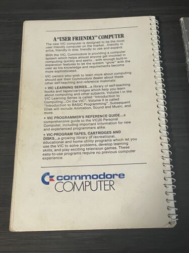 Commodore VIC-20 user’s guide manual instruction book +1541 disk drive manual - Picture 3 of 10