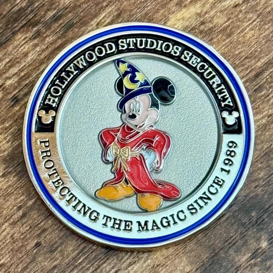 ¡¡NUEVO!! Moneda oficial Walt Disney World Security Hollywood Studios Challenge Foto 3 de 4