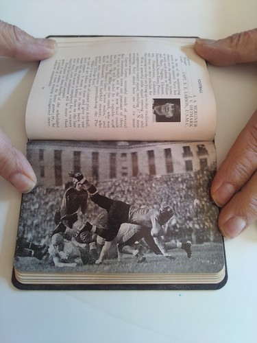 1939-40 REEF POINTS U.S. NAVAL ACADEMY ANNUAL HANDBOOK ANNAPOLIS MD 5x3.5 inchs - Picture 3 of 8