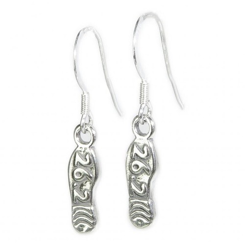 v jewels Peridot 925 Sterling Silver Earrings at Rs 2000/pair in New