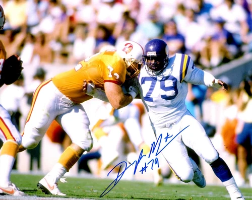 Autographed DOUG MARTIN 8X10 Minnesota Vikings Photo -w/ COA