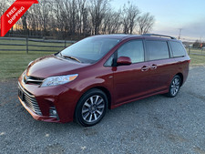 2020 Toyota Sienna XLE