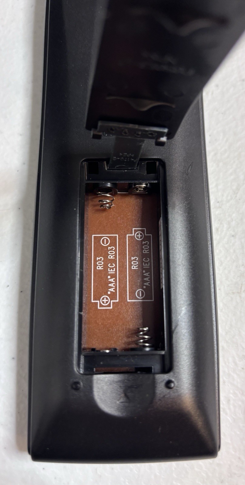 Sanyo DP19648 19" LCD HDTV 720p TV / Monitor with Remote - Vintage Retro Gaming