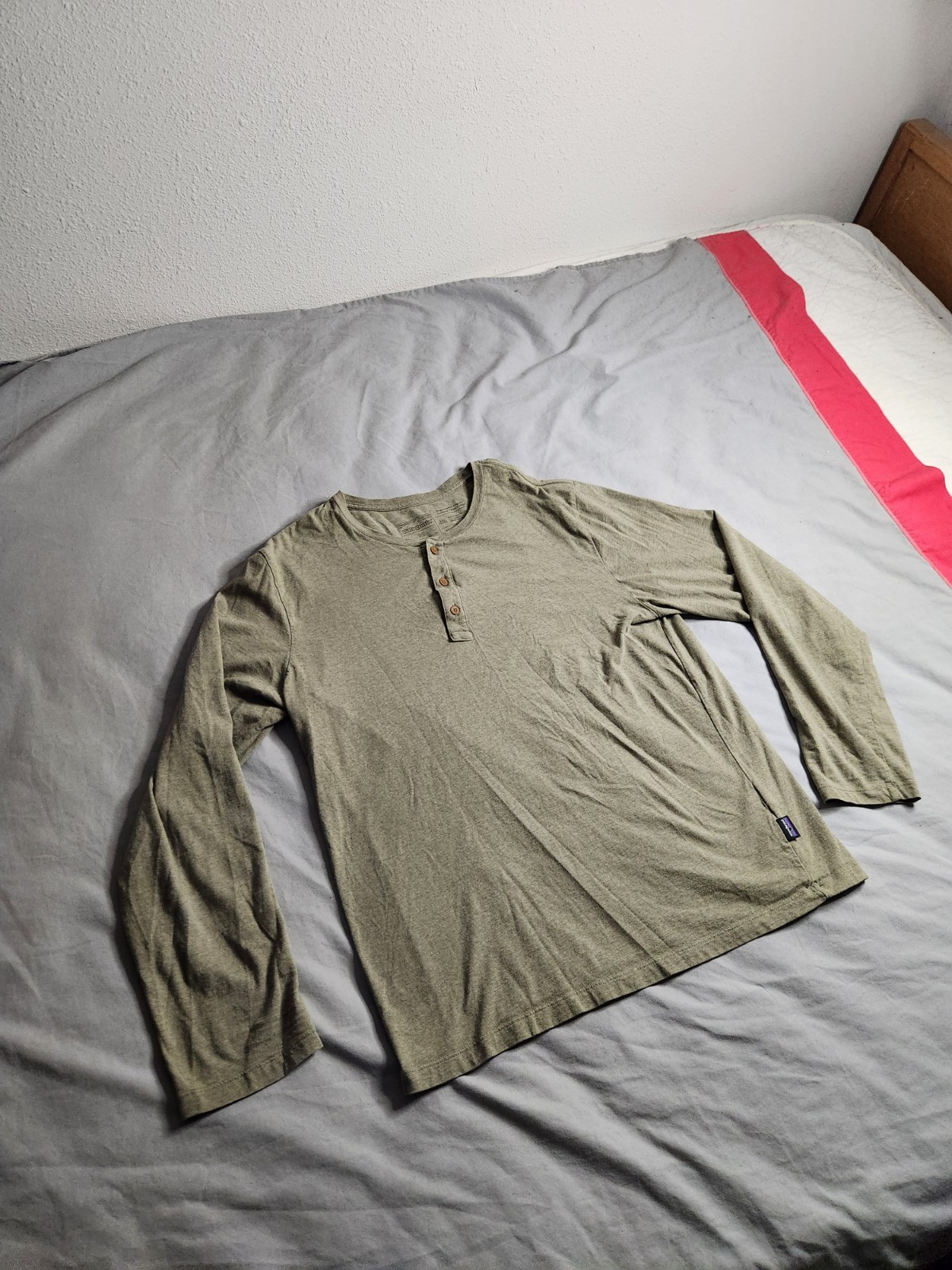 Patagonia Daily Henley Shirt Mens Size Medium Green Cotton Lightweight 52020 MEW thumbnail 2