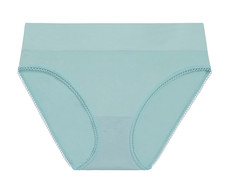 Wacoal 2XL Size 9 Feeling Flexible Hi-Cut Brief Panty NWOT 871332 Lt Blue