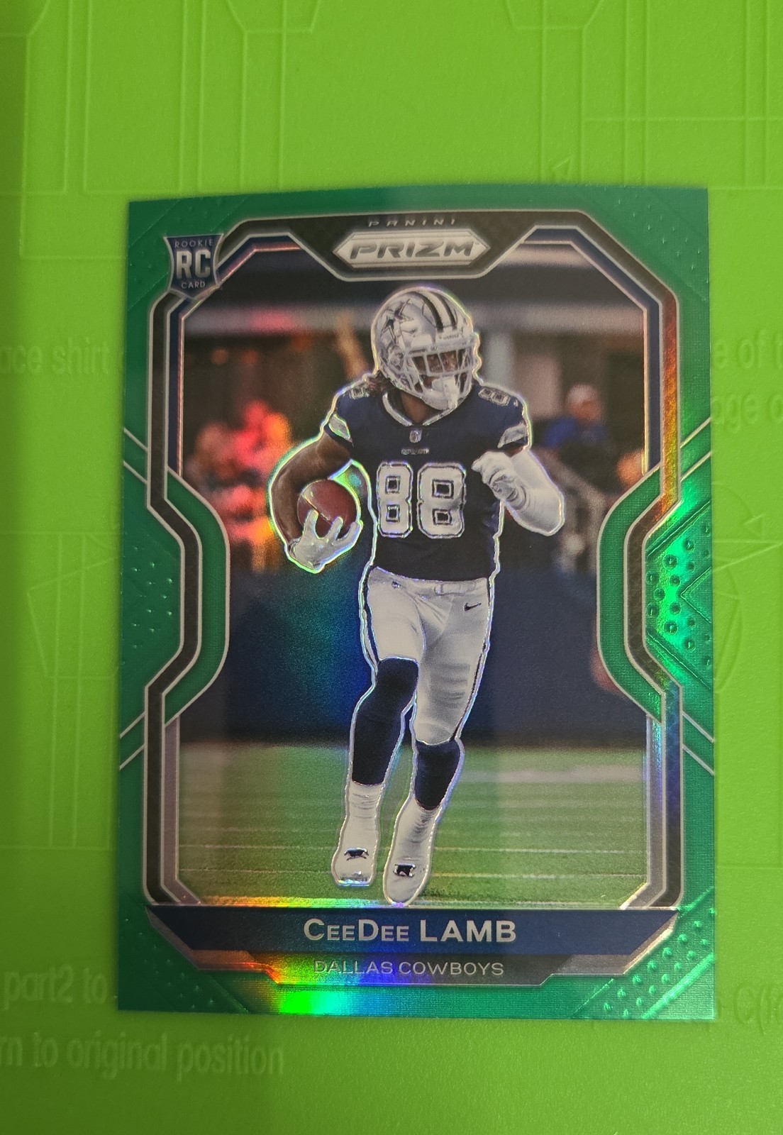 2020 Panini Prizm - Rookie CeeDee Lamb #334 Green Prizm (RC)