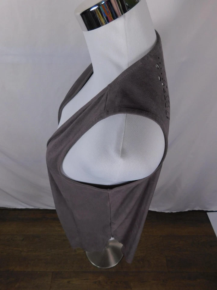 Жилет женский Cato средний серо-коричневый открытый передний без рукавов лазерный вырез сзади искусственная замша - Изображение 4 из 4