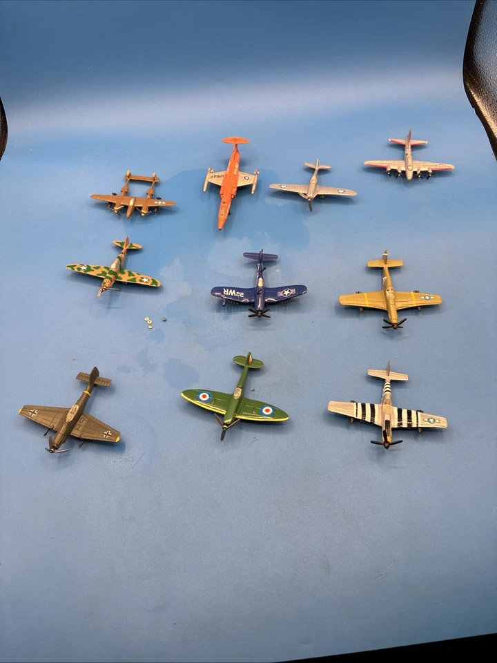 LOTE DE 10 FUNDIDOS A PRESIÓN SUPERMARINE SPITFIRE VINTAGE ZEE TOYS DYNA-FLITES 3" **LEER** Foto 2 de 4