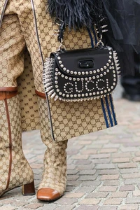 Petit sac Gucci noir bambou 1947 poignée supérieure avec clous édition limitée Neuf avec étiquette