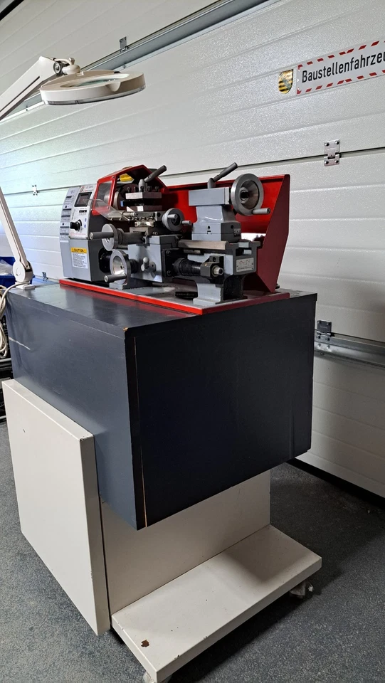 Holzmann Tischdrehbank ED 300FD mit fahrbarem Tisch neuwertig - Bild 2 von 4