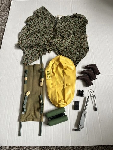 Vintage  GI JOE Accessories Parts & Pieces Lot Stretcher,life raft,tent,boots