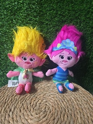 DreamWorks Trolls Band Together Poppy and Viva 8-inch Plush Set