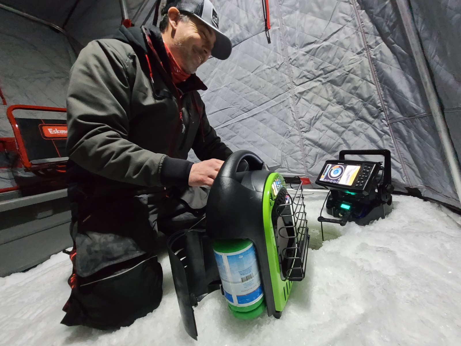 Portable 10,000 BTU Thermostatic Radiant Propane Camping Heater for 1lb LP tank