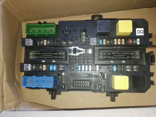 Fusibili e scatole di fusibili OEM originali blu per auto