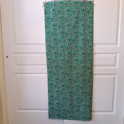 RJR Fashion Fabrics Green Holly Christmas Dozen Cotton Fabric 1.5yd x 45" - Picture 5 of 6