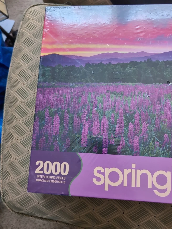 NEW 2000 pc Puzzle Purple Flowers - Image 2 of 2