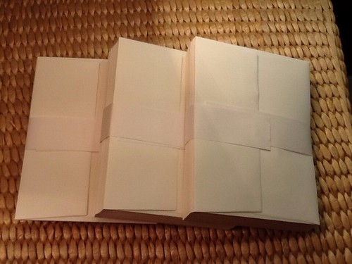 A2 Strathmore 26 Banded Invitation Envelopes 4.375 x 5.75 Bright White Wove - Picture 5 of 5
