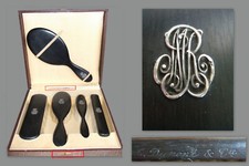 Nécessaire de toilette Napoléon III - XIX -   Ébène Monogramme argent