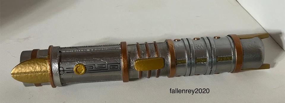 STAR WARS GALAXY’S EDGE SAVI’S WORKSHOP CUSTOM LIGHTSABER PROTECTION & DEFENSE — 第 2/4 张图片