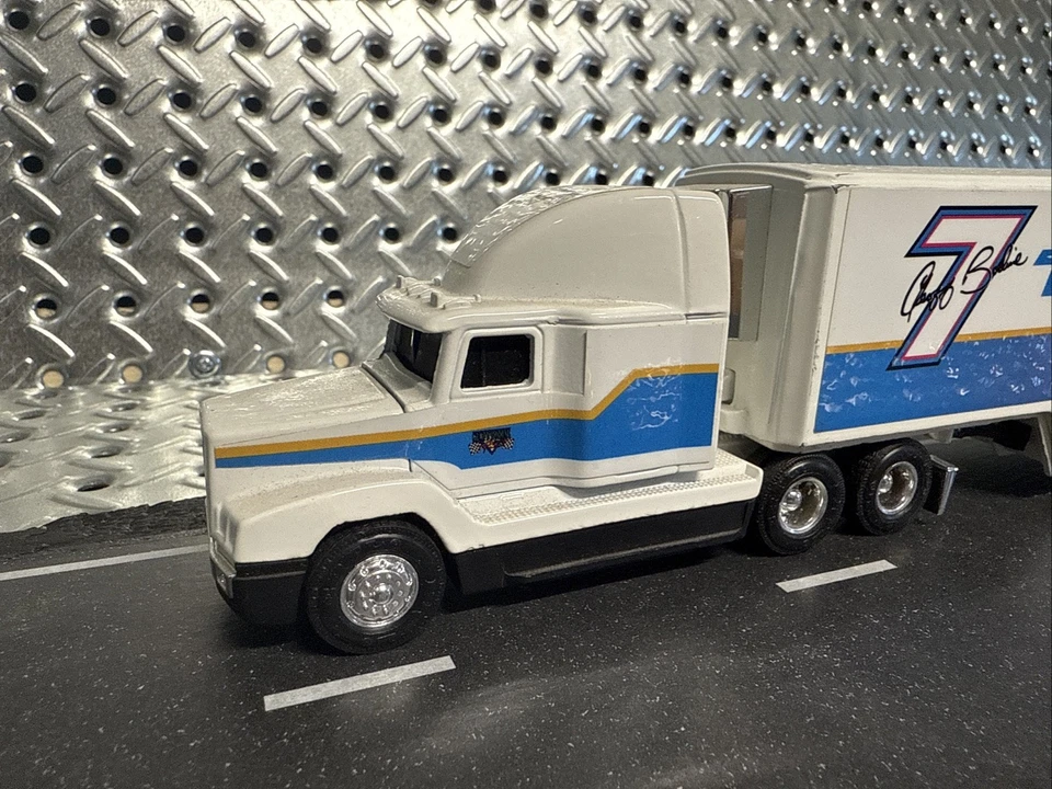 ERTL 1994 LE Exide Batteries Racing Team 7 Geoff Bodine Super Stars Transporter - Image 4 of 4