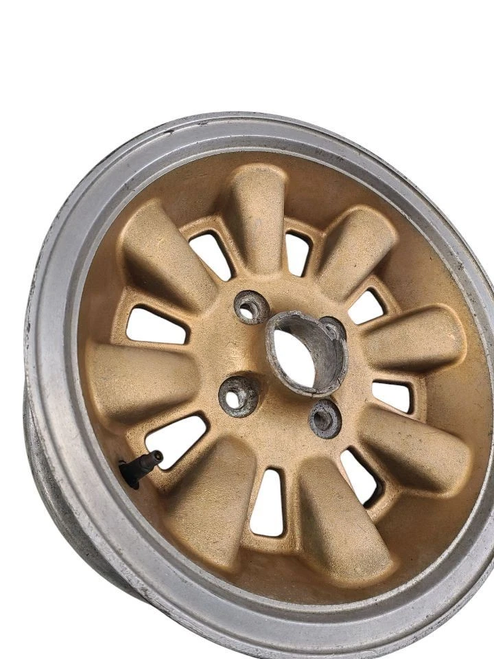 Wheel 13x6 8 Spoke Fits 75 VEGA 617264 — 第 2/4 张图片