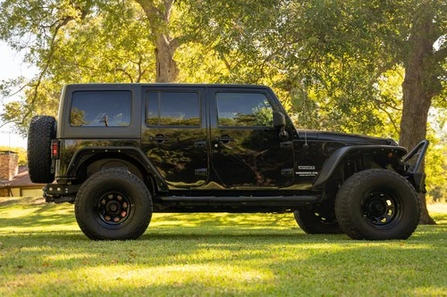 2011 Jeep Wrangler Unlimited Sport S, Hardtop, Lifted, Black Mountain upgrades