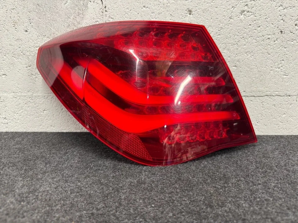 ✅ 2013-2015 BMW 740LI Xdrive F02 Rear Left Driver Side Outer Tail Light 7300269 - Image 2 of 4